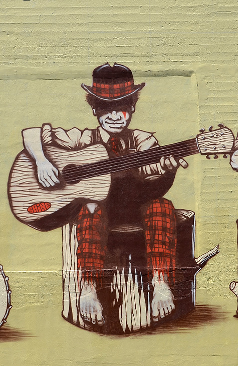 Three Musicians mural by Mike Shine