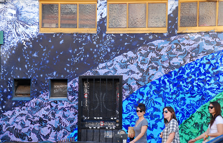 The Evolutionary Rainbow mural by Yana Zegri