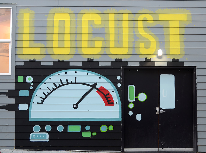 Untitled mural by Locust 