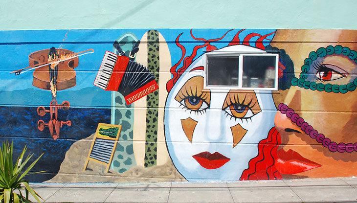 Untitled mural by Unknown Artist