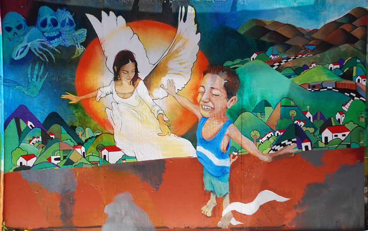 Enrique's Journey mural by Josue Rojas