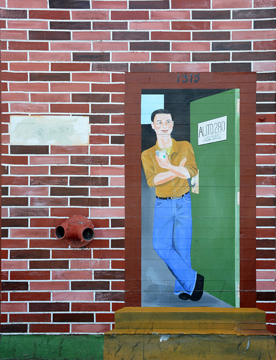 Auto 280 mural by Unknown Artist